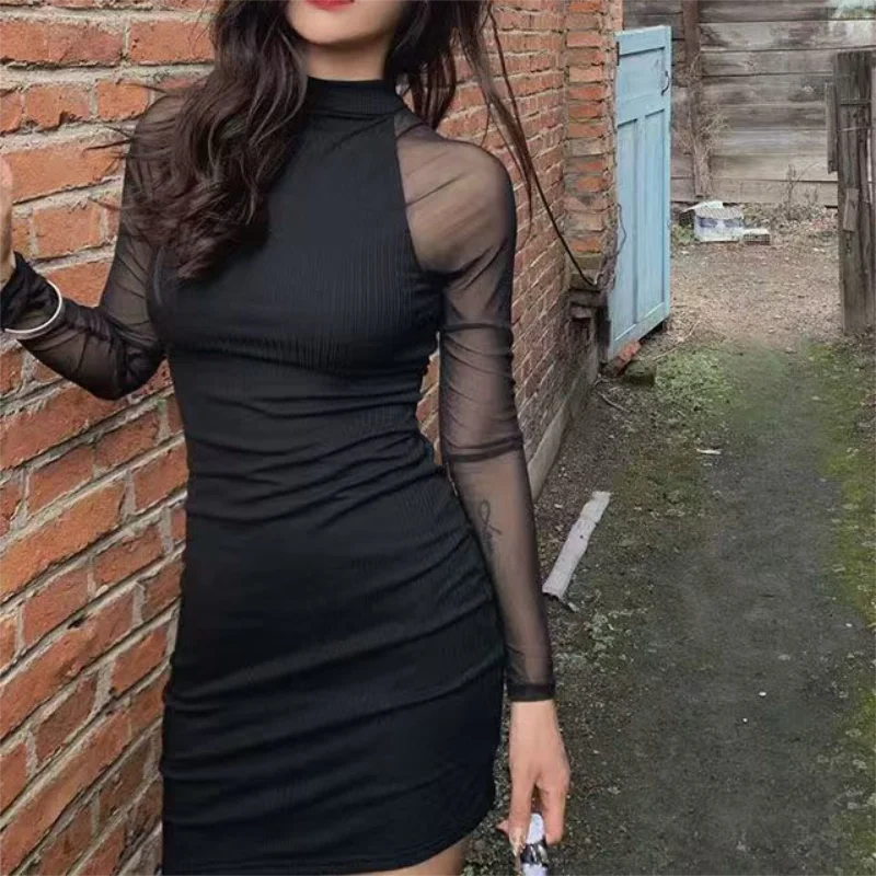 Vestido mini malla cuello alto negro - frontal